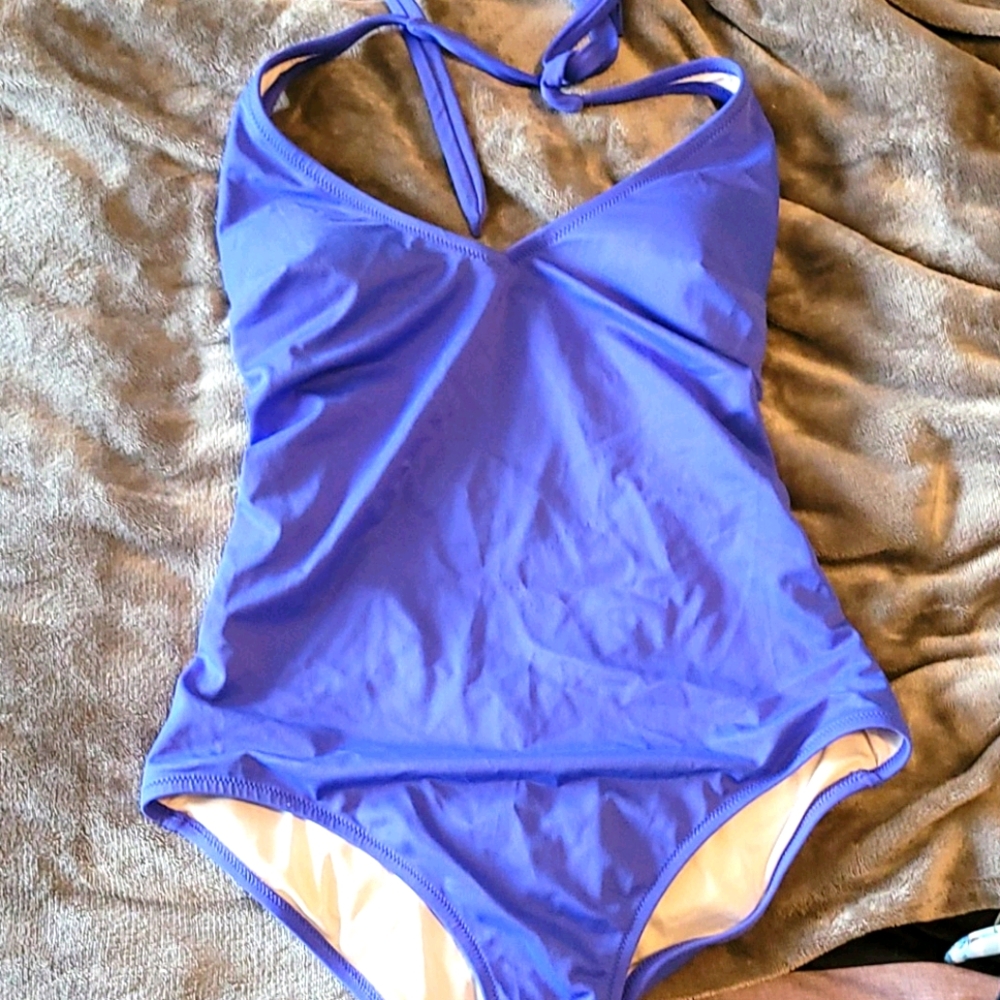VS One-piece